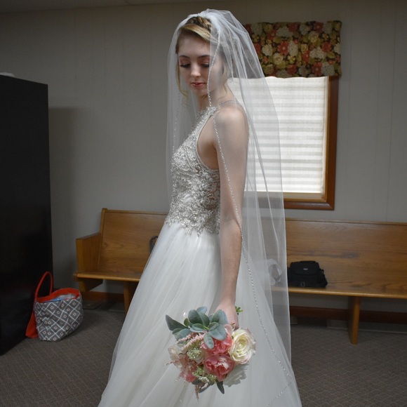 Meet your Posher, Talitha - Picture 2 of 3